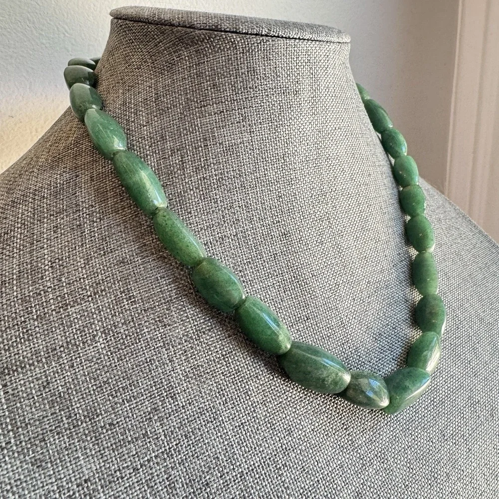 Vintage Green Aventurine Barrel Bead‎ Necklace 18